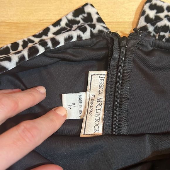 Absolutely gorgeous vintage Jessica Mclintock black velvet and leopard dress 😍 - Picture 4 of 9